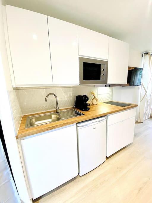 Chaleureux Appartement Proche Gare Laval  Extérieur photo